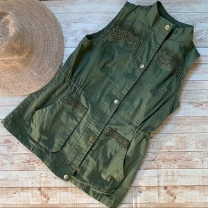 Market & Spruce Cinch Waist Pocket Vest